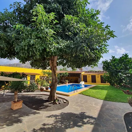 Finca Con Piscina La Cuchufleta *