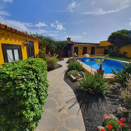 Finca Con Piscina La Cuchufleta Holiday home