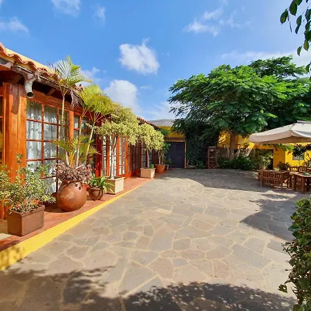 Finca Con Piscina La Cuchufleta