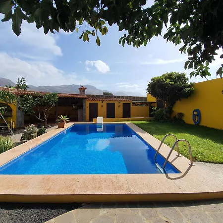 Finca Con Piscina La Cuchufleta Holiday home Galdar