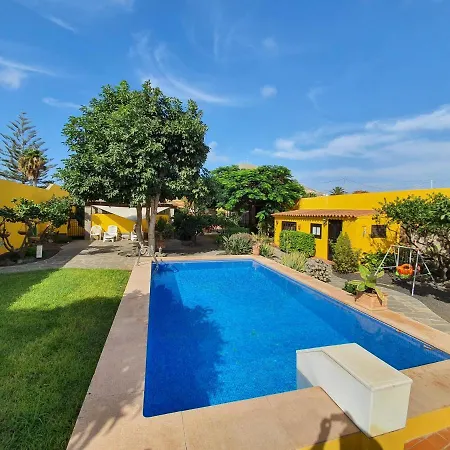 Finca Con Piscina La Cuchufleta Holiday home *