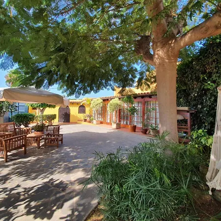 Finca Con Piscina La Cuchufleta Holiday home *